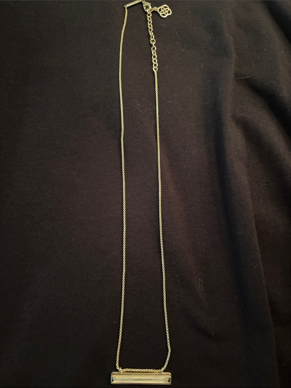 Kendra Scott necklace